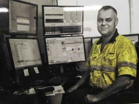 Control room operator: Fitzroy Resources Australia's Carborough Downs Coal Mine using the Safegas monitoring system to ensure safety of underground personnel.
